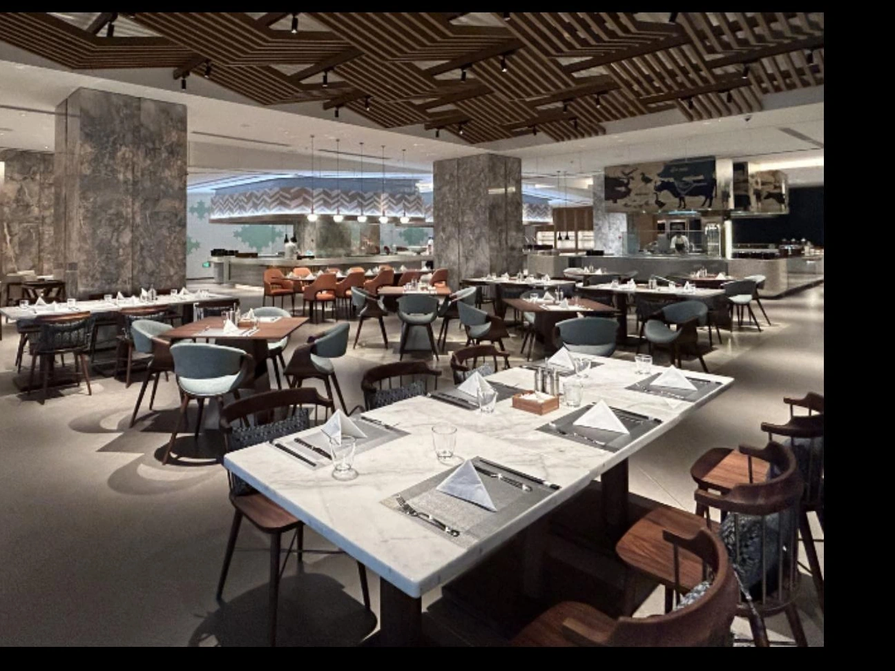 太仓 Club Med 地中海酒店 · 餐厅座椅与桌面