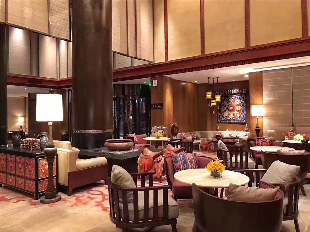 大理希尔顿酒店 · 公区沙发、扶手椅与圆桌组团