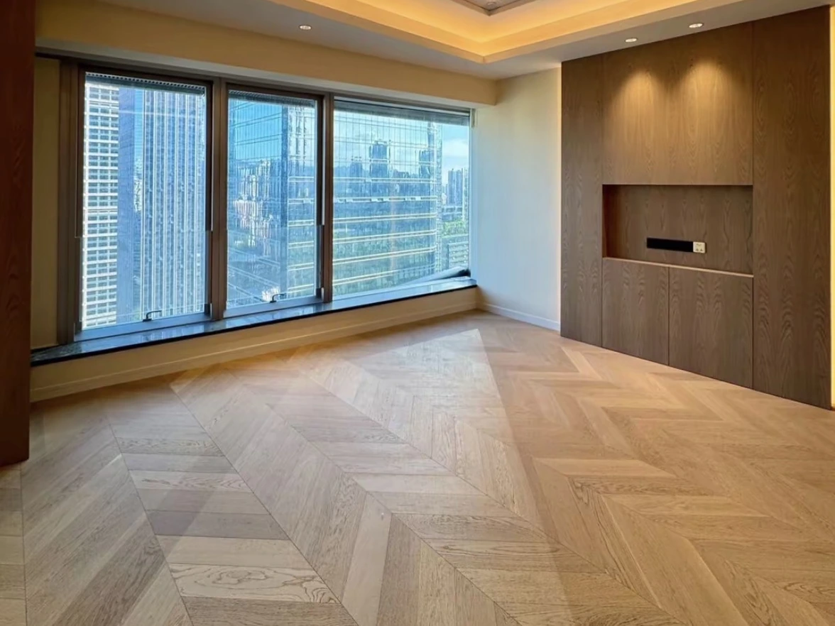 深圳天元 T7 公寓 · 家具进场前的卧室背景与嵌入位置