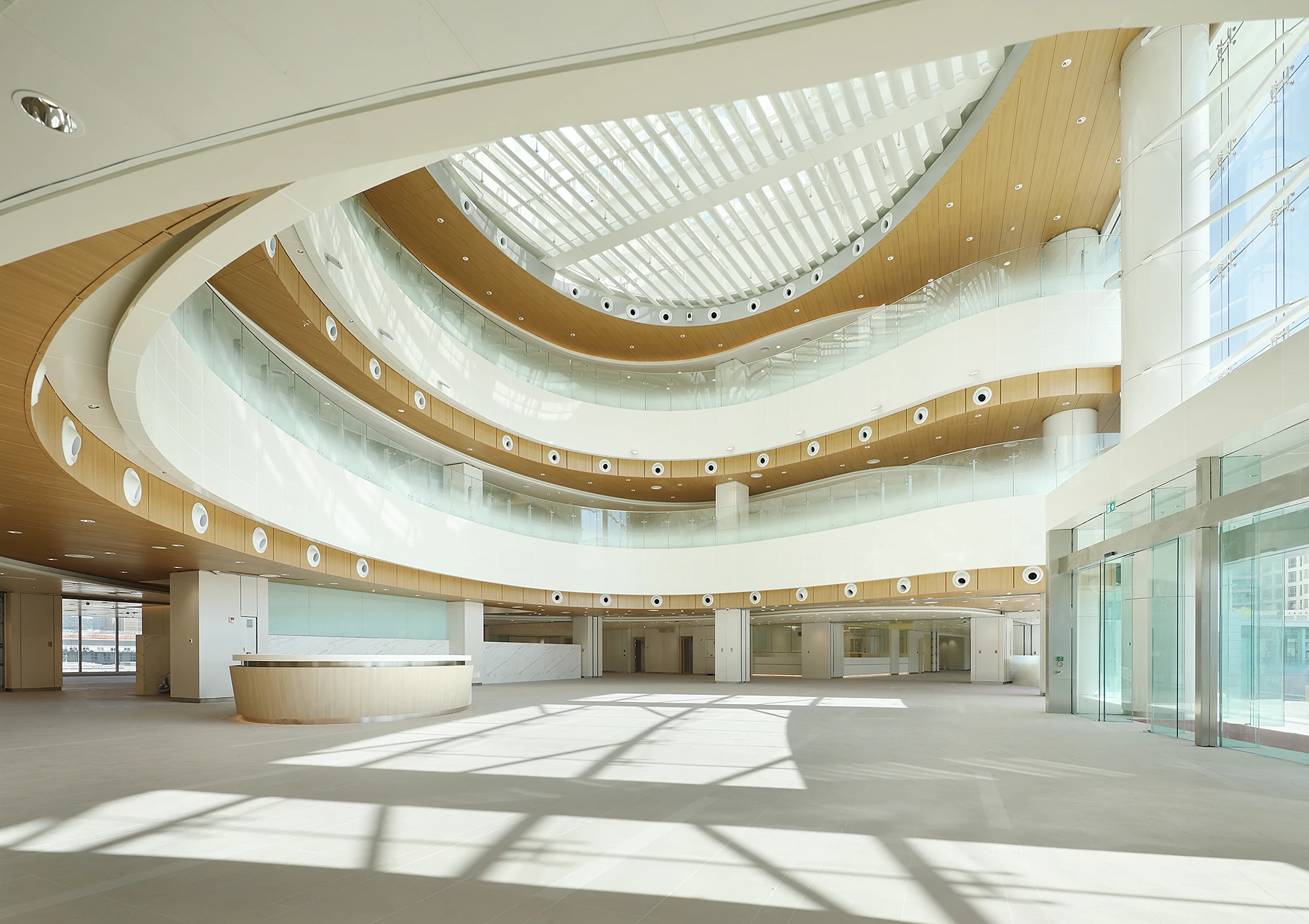 Macao Islands Hospital · Atrium and double-height hall